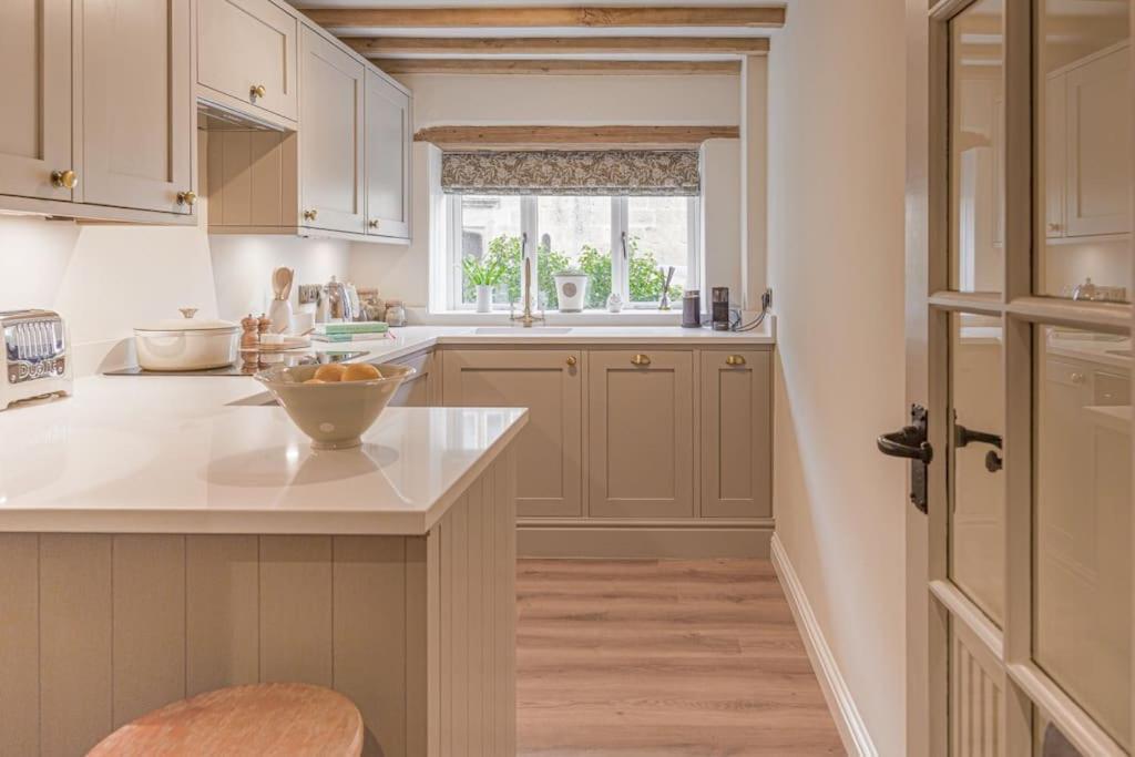 East Barn Cottage - Refurbished Barn Conversion! Weston Subedge Buitenkant foto